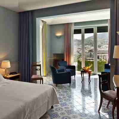 Regina Isabella-Resort Spa Restaurant Rooms