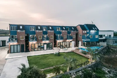 Romance Papa Hotels in 