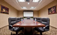 Holiday Inn Express & Suites North East (Erie I-90 Exit 41) Hotels in French Creek