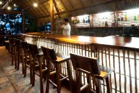 Jicaro Island Lodge Member of the Cayuga Collection - Bars