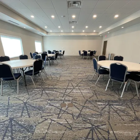 Holiday Inn Express & Suites FT. SMITH - AIRPORT by IHG