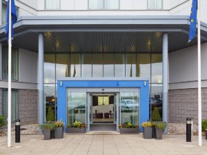 Holiday Inn Express London - Stansted Airport