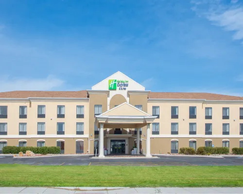 Holiday Inn Express & Suites Douglas by IHG Hotels in Converse County