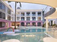 Xiaolu Chenke Midu Design Meisu (Yalong Bay Bohou Village Store) Hotels in Yalong Bay