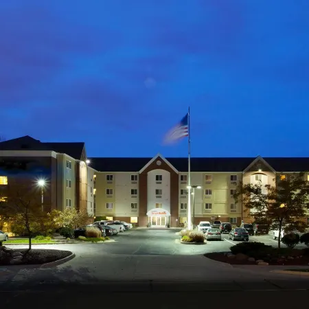 Sonesta Simply Suites Cleveland North Olmsted Airport