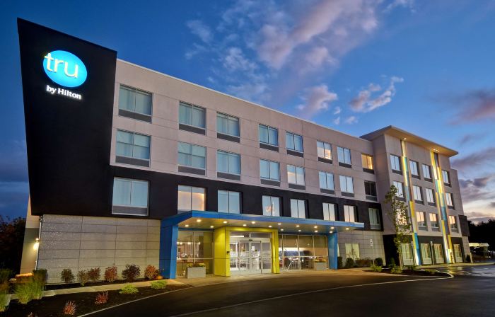 Tru by Hilton Concord