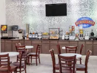 Baymont by Wyndham Delavan Near Lake Geneva Hotels in Delavan