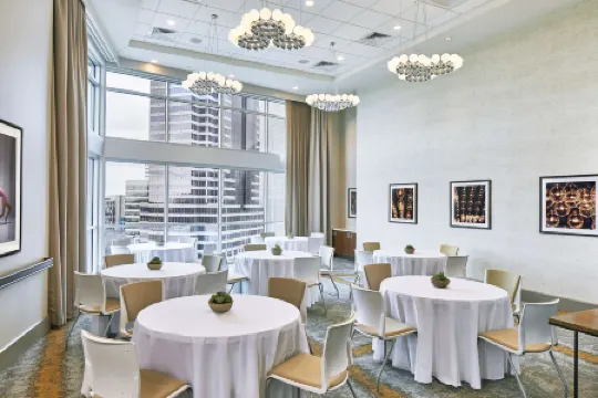 Hampton Inn and Suites Atlanta Midtown