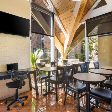 Super 8 by Wyndham Macon GA