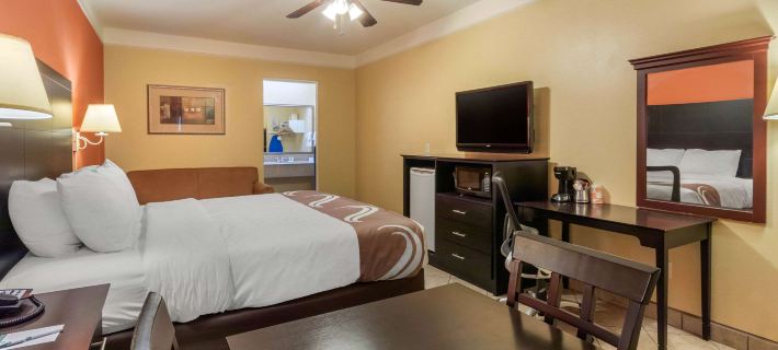 Quality Inn & Suites at the Outlets Mercedes-Weslaco Hotels in Hidalgo County
