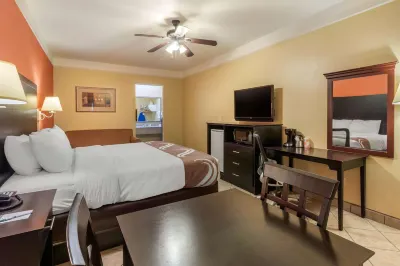 Quality Inn & Suites at the Outlets Mercedes-Weslaco