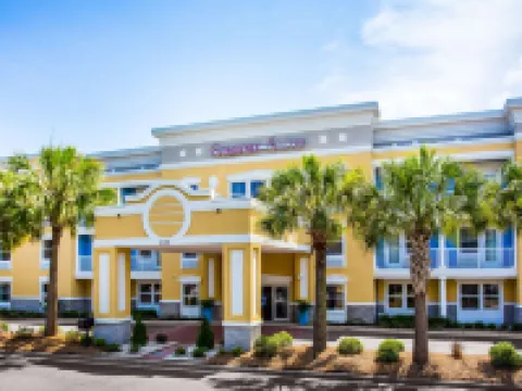 コンフォート スイーツ アット アイル オブ パームス コネクター マウント・プレザントのホテル