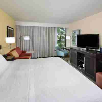 Hampton Inn Charlotte-North/Lake Norman Rooms