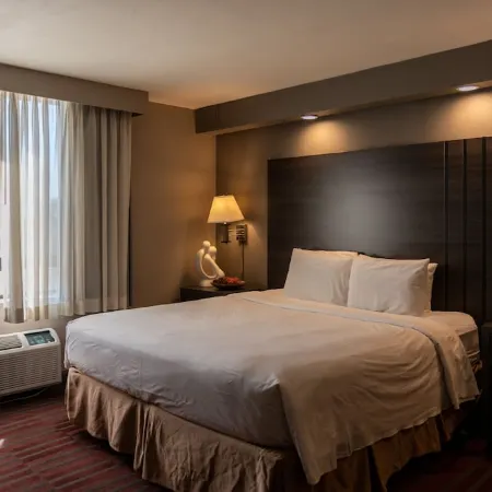 GreenTree Inn & Suites Los Angeles - Alhambra - Pasadena