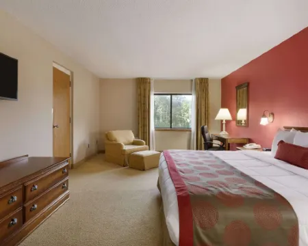 ラマダ バイ ウィンダム ローリー ローリーのホテル