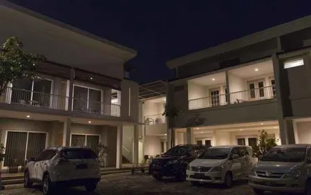 Hotel GM253 Отели в г. Kaliwates