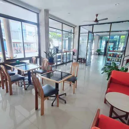 Win Hotel
