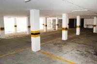Happy Ponta Negra Express - parking