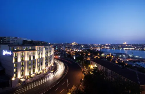 Radisson Blu Hotel, Istanbul Pera Hotels in Istanbul