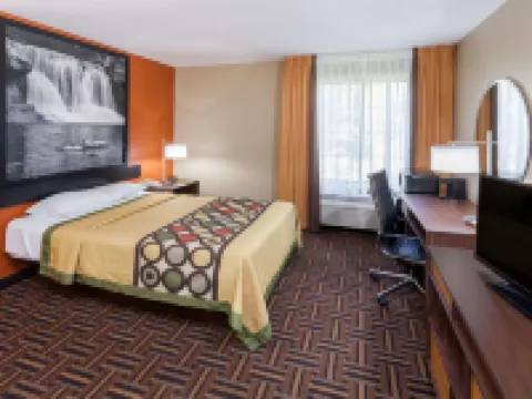 Super 8 by Wyndham Rochester Hotels in Fulton County