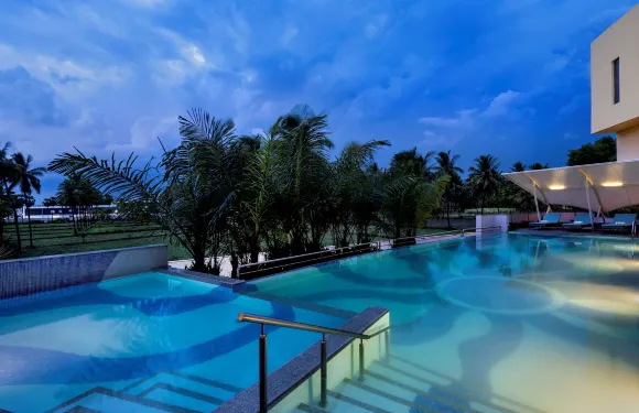 塞勒姆麗筠酒店