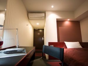 Hotel Mid in Meguro Ekimae