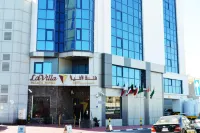 La Villa Palace Hotel Hotels near Al Rumailah Park