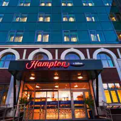 Hampton by Hilton Samara Hotel Exterior