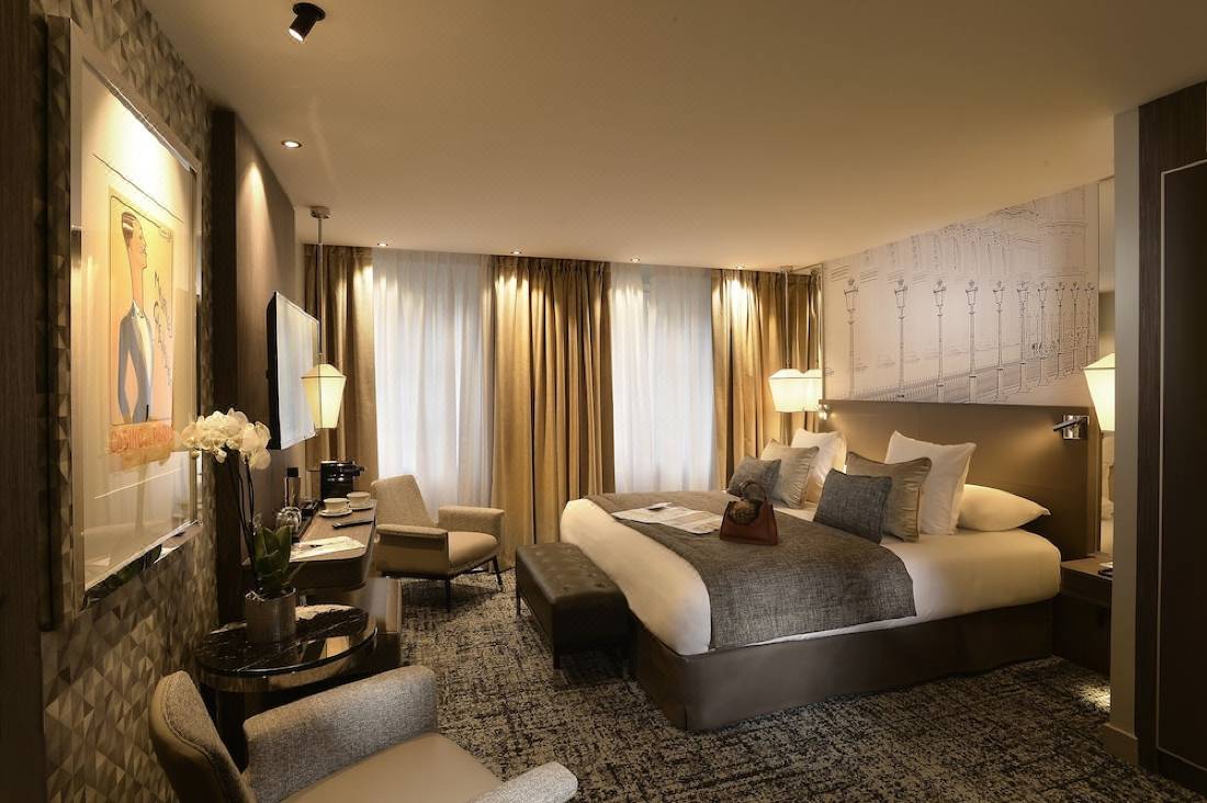 Hotel La Lanterne-Paris Updated 2022 Room Price-Reviews & Deals | Trip.com