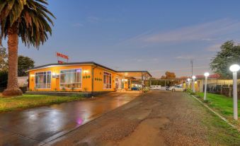 Bushmans Retreat Motor Inn