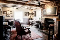 The Crown Inn Hotels in Soberton