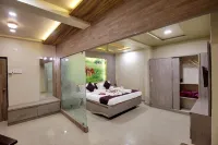 Daksh Hotel & Restaurant