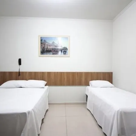 Pousada Esmeralda Olímpia Hotels in Olímpia