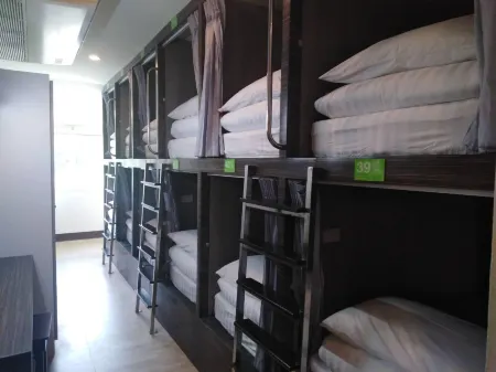 Walking Street Hostel by New Wave - Adults Only