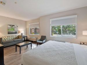 Extended Stay America Premier Suites - Fort Lauderdale - Cypress Creek - Park North