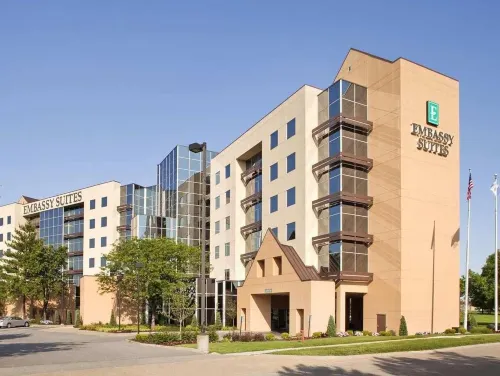 Embassy Suites by Hilton St. Louis Airport - gimnasio