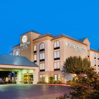 DoubleTree by Hilton Springdale Hotels near Bobby Hopper Park