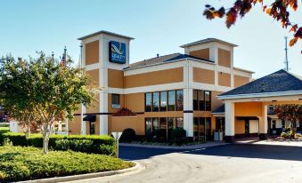 Quality Inn & Suites Matthews