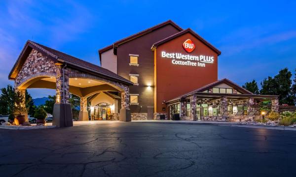 Best Western Plus Cotton Tree Inn