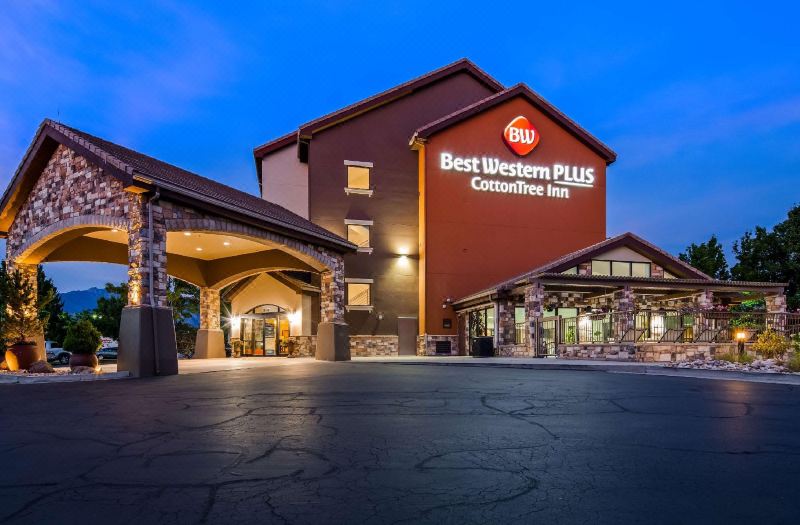 Best Western Plus Cotton Tree Inn