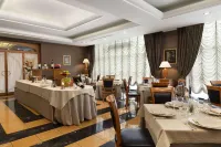 Ramada by Wyndham Naples