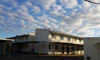 Bings Motel