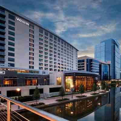 The Westin at the Woodlands® Hotel Exterior