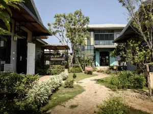 อัมพวา คาซ่า ปลาทู