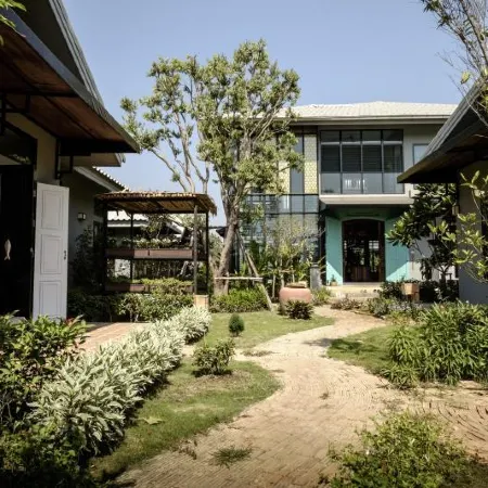 Amphawa Caza Platuu