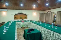 Riverside Spring Resort Hotels in Darechok