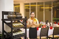 Glorious Hotel & Spa - breakfast