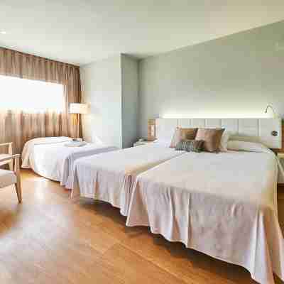 Mònica Hotel Rooms