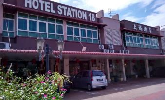 Hotel Station 18