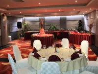 Kinabalu Daya Hotel at Gaya Street Отели рядом с достопримечательностью «Торговый центр Wisma Merdeka»